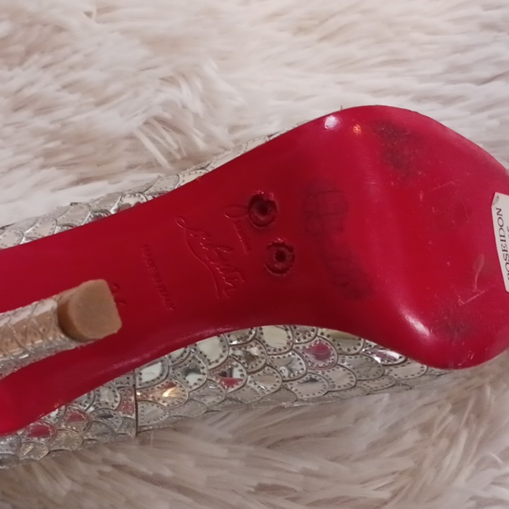 Shoes - Picture 4 of 5